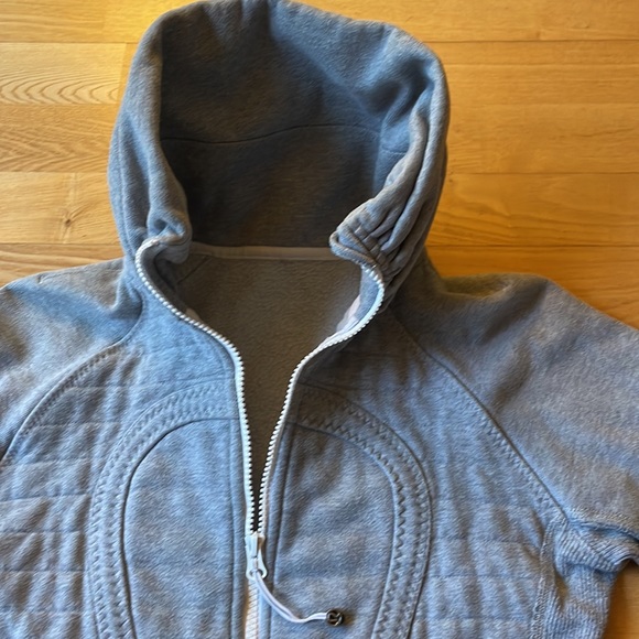 Lululemon jacket - Picture 4 of 6
